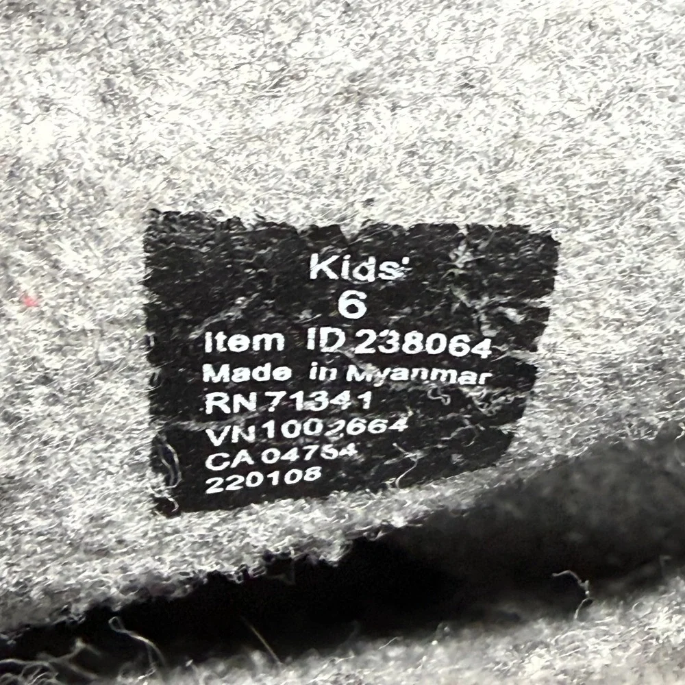 LL BEAN Northwoods Boys Youth Snow Boots 6 Black Gray Waterproof Insulated